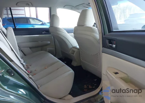 2010 Subaru Outback 2.5I Premium z USA, uszkodzony, nr VIN 4S4BRBCC9A3360055